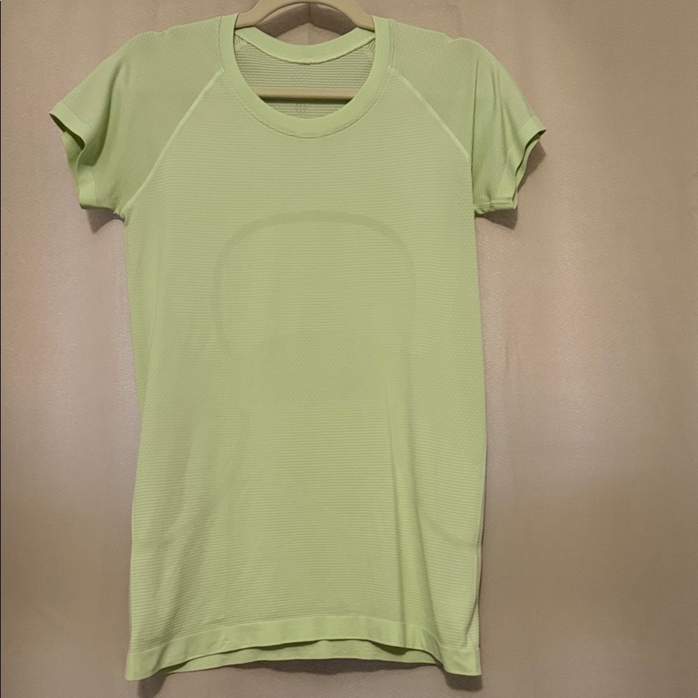 Lululemon Athletica Light Green Swiftly Tech Hip Length